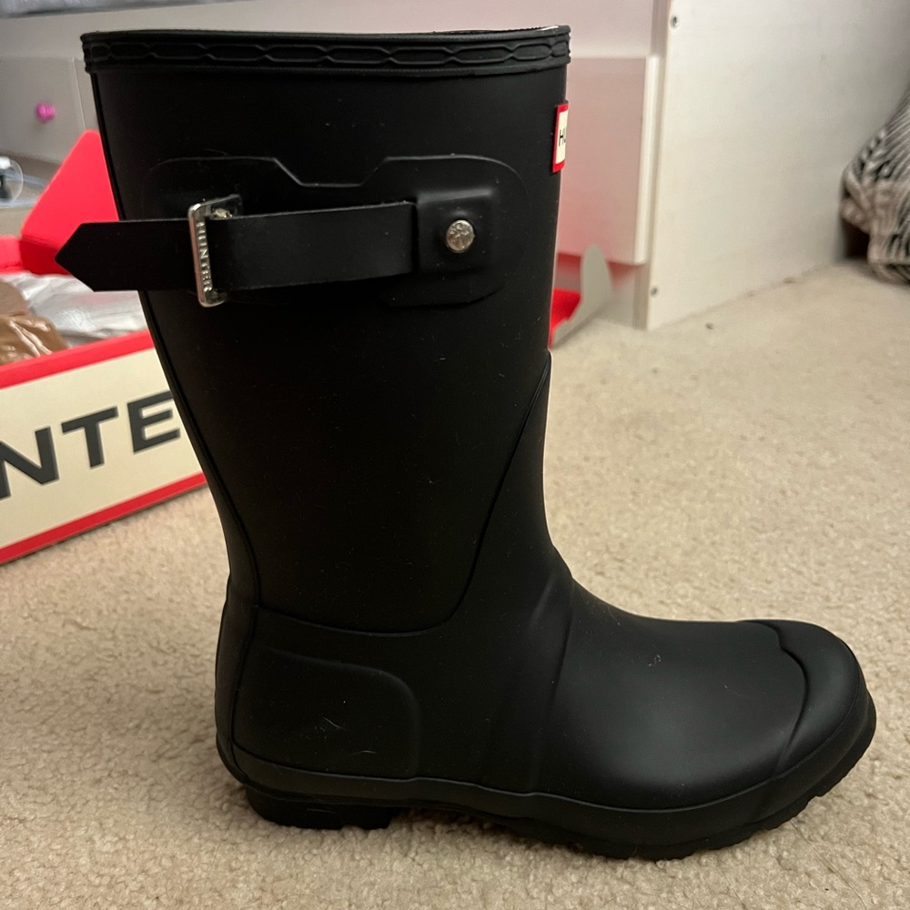 Short Hunter Waterproof Boot - Picture 3 of 7